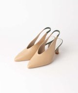 ベージュ