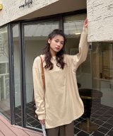ベージュ