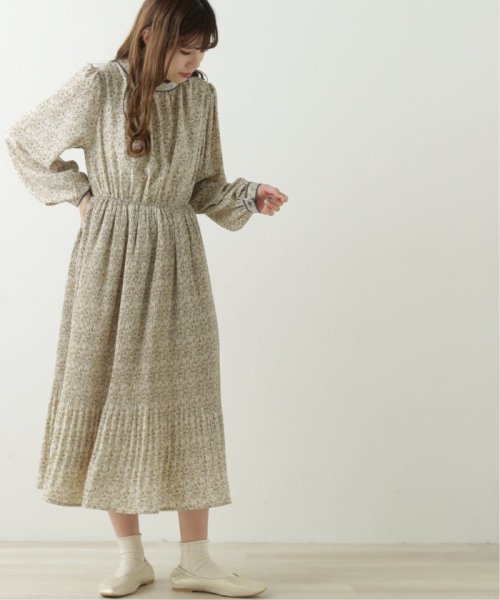 セール パイピング消しプリーツワンピース レイカズン Ray Cassin D Fashion セール パイピング消しプリーツワンピース レイカズン Ray Cassin D Fashion