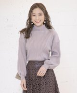 ライトグレー