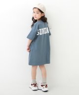 グレー
