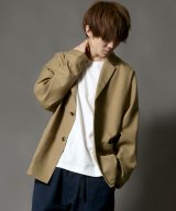 ベージュ