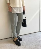 グリーン