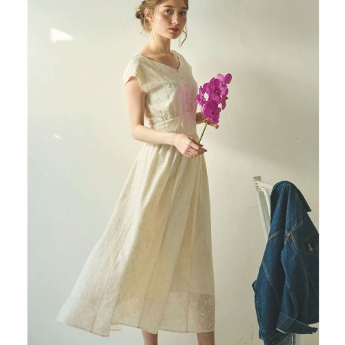 セール 30 Off クロシェ柄刺繍ワンピース ノエラ Noela D Fashion セール 30 Off クロシェ柄刺繍ワンピース ノエラ Noela D Fashion