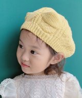 ベージュ