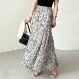 ダルメシアン×オフホワイト