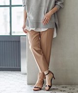 ベージュ