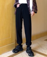 ブラック