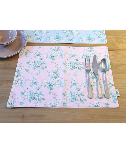 フローラルランチョンマット ローラアシュレイ Laura Ashley D Fashion フローラルランチョンマット ローラアシュレイ Laura Ashley D Fashion