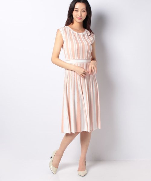 セール ストライプアイレットフレアワンピース アナイ Anayi D Fashion
