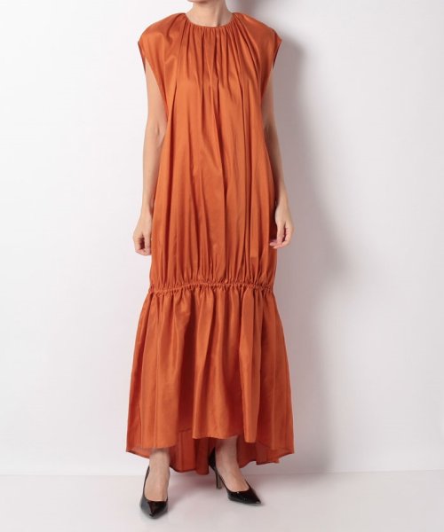セール Totemeギャザーワンピース エッセンス オブ アナイ Essence Of Anayi D Fashion