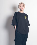 ブラック