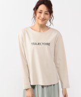 ベージュ