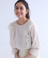 ベージュ