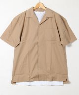 ベージュ