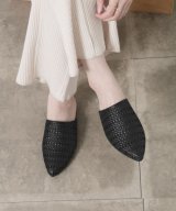 ブラック