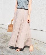 ベージュ