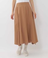 ベージュ