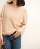 ベージュ