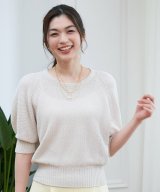 ライトベージュ