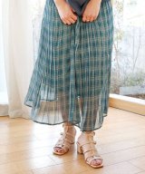 ベージュ