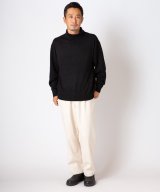 ブラック
