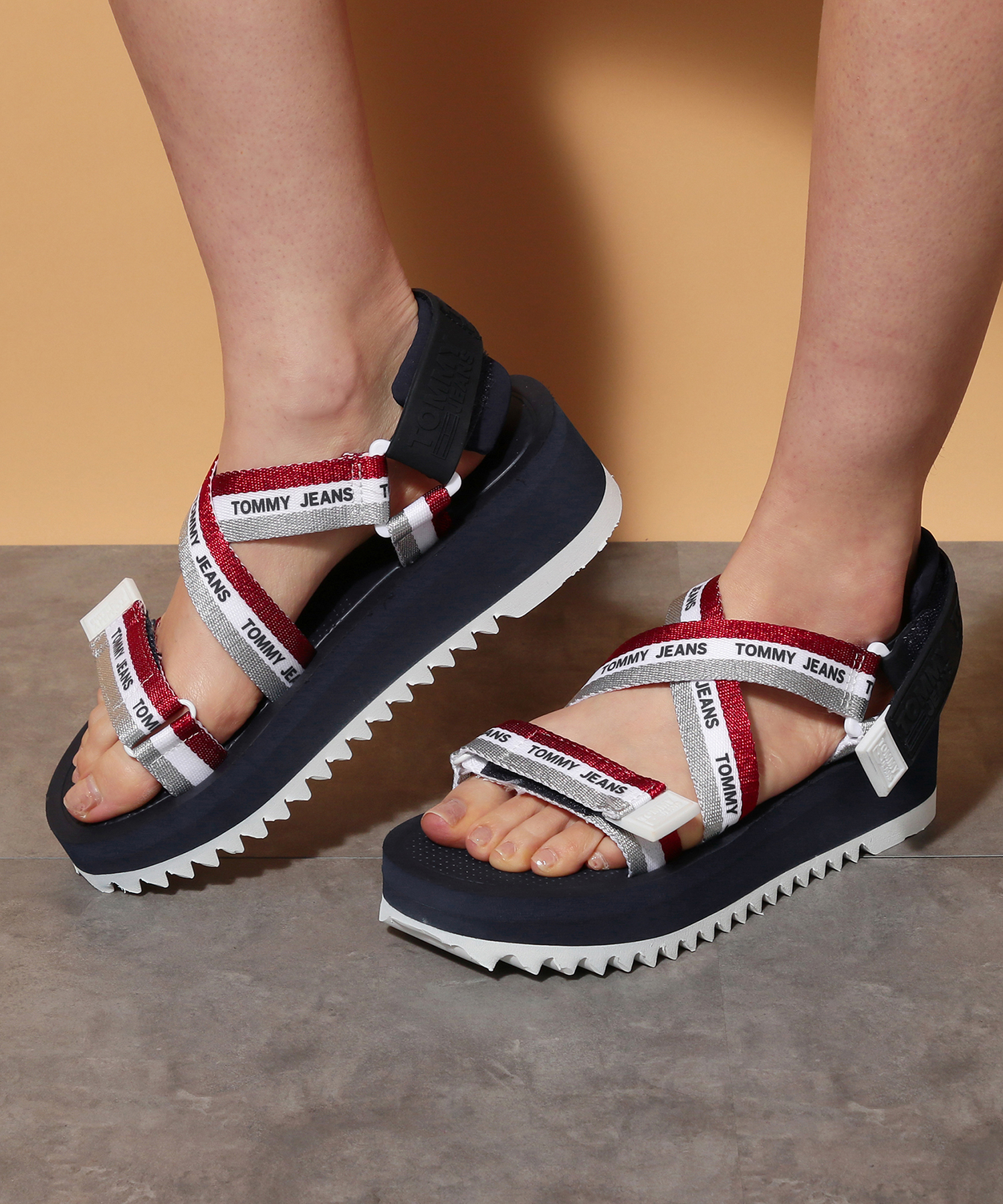 クーポン】【セール 50%OFF】トミージーンズ TOMMY JEANS クーポン】【セール 50%OFF】トミージーンズ TOMMY JEANS