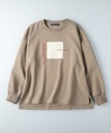 ベージュ