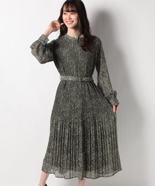 クーポン セール 60 Off Techichi シフォン花柄プリーツワンピース テチチ Te Chichi D Fashion