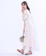ベージュ系