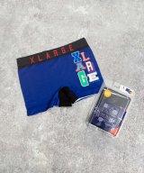 ブルー