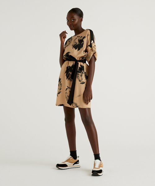 セール ベルト付き膝丈総柄ワンピース ベネトン レディース Benetton Women D Fashion
