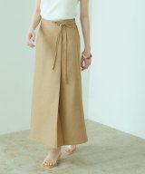 ライトブラウン