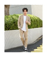 ベージュ