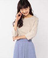 ベージュ