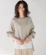 ベージュ