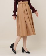 ベージュ(052)