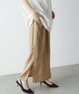 ベージュ(052)