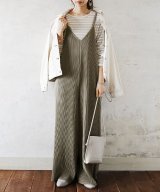 ダークグレー