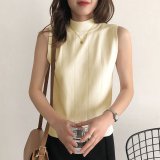 ベージュ