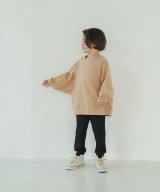 ベージュ
