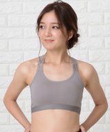 グレー