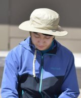 ベージュ系