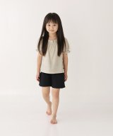 ベージュ