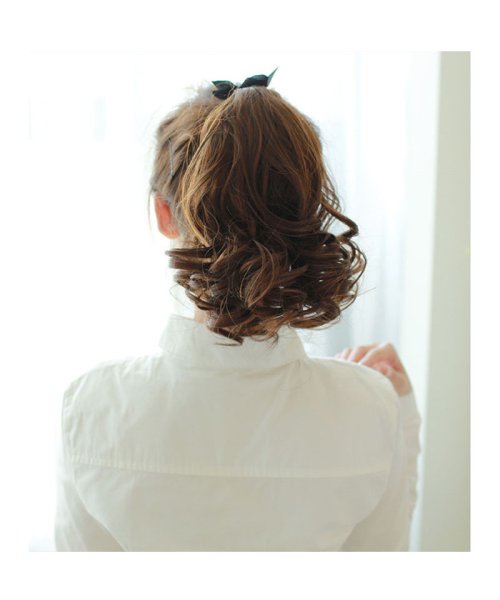 セール ウィッグ つけ毛 巻き髪 かつら エクステ ポニーテール ヘアアクセサリー 髪飾り 上品 盛り髪グッズ ふんわりポニーテール セイヘイショップ Seiheishop D Fashion セール ウィッグ つけ毛 巻き髪 かつら エクステ ポニーテール ヘアアクセサリー 髪飾り 上品 盛り髪グッズ ふんわりポニーテール セイヘイショップ Seiheishop D Fashion