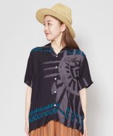 ブラック