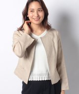 ベージュ