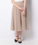 ベージュ
