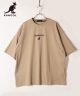 ベージュ