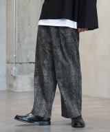 ブラック系8